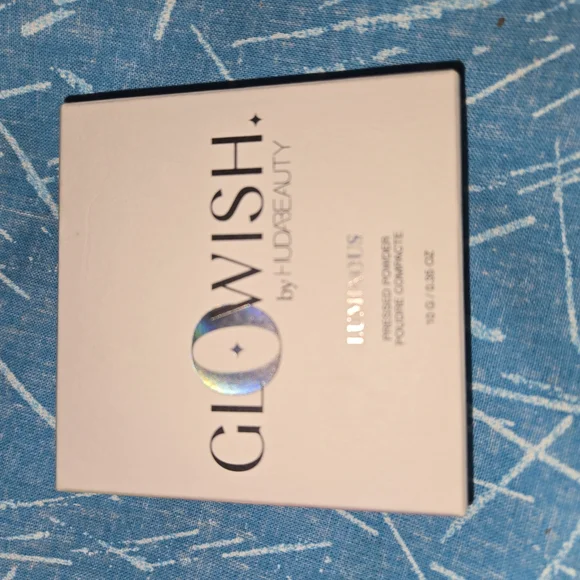 HUDA BEAUTY GloWish Luminous Pressed Powder & Skint Tint Bundle - Deep Brown